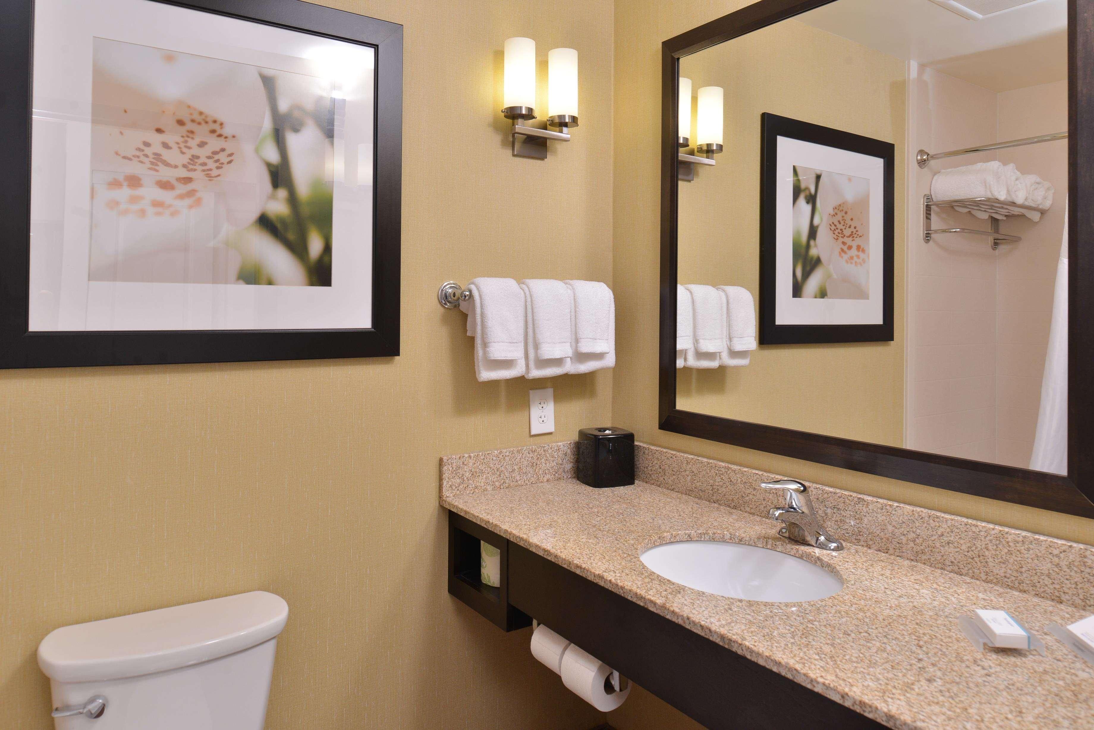 Hilton Garden Inn West Chester Exteriör bild