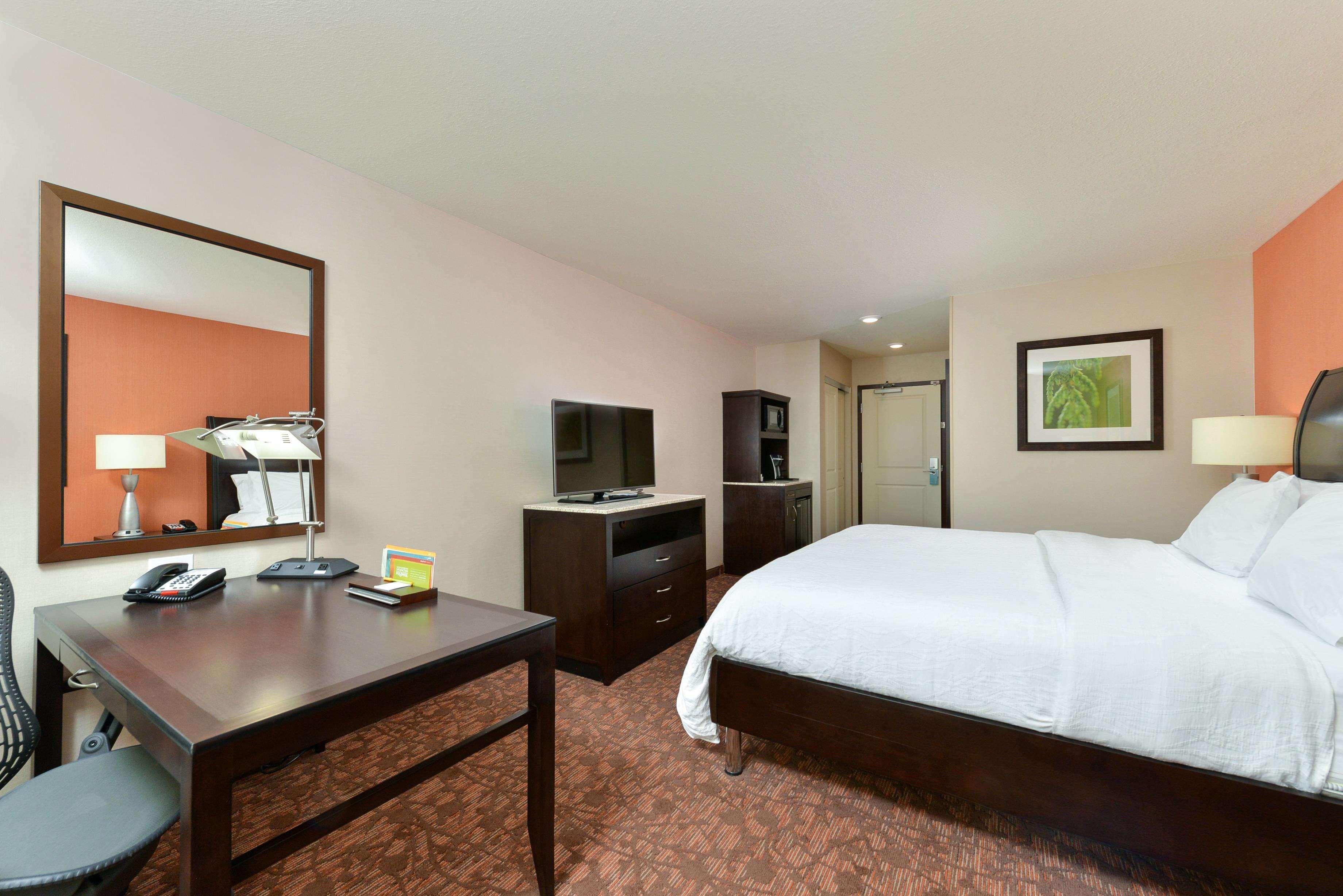 Hilton Garden Inn West Chester Exteriör bild