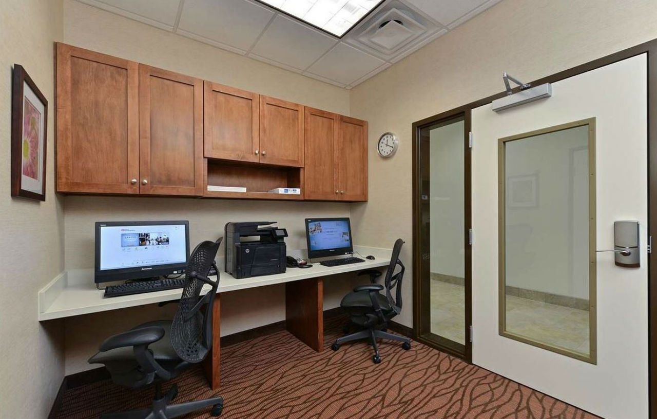 Hilton Garden Inn West Chester Exteriör bild